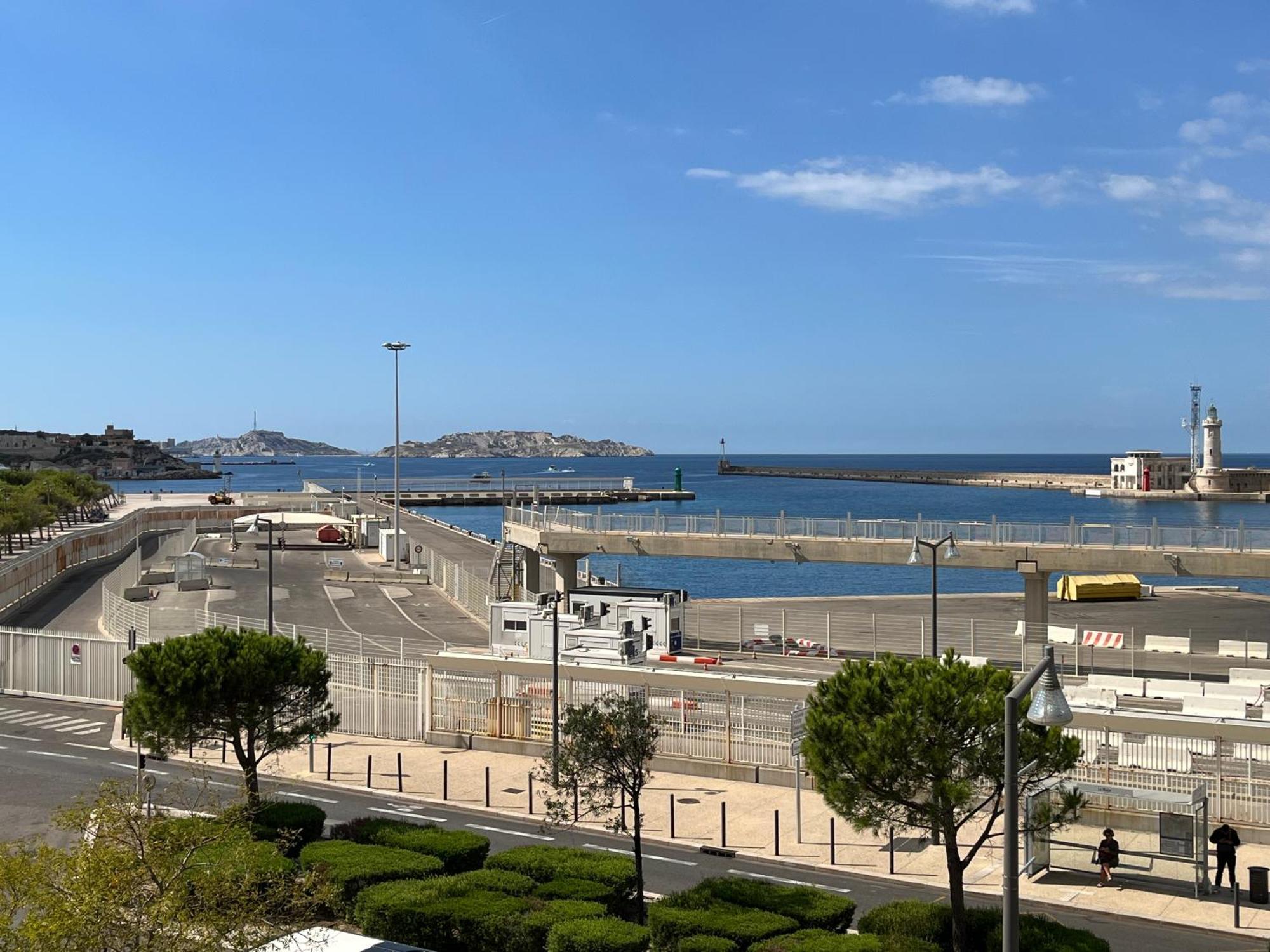 • Le Soleil Du Panier • Coeur Historique Apartment Marseille Luaran gambar